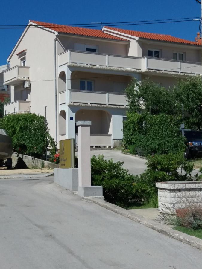 Apartments Poljak Supetarska Draga Exterior photo